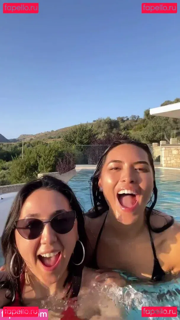 Shanti Tan Onlyfans Photo Gallery 