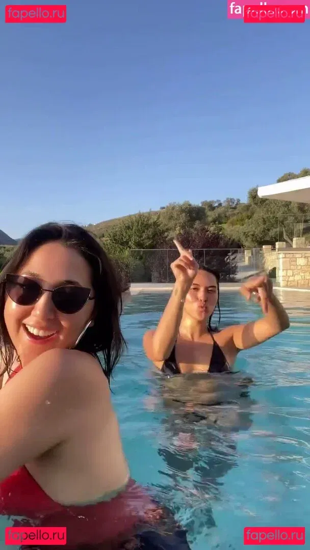 Shanti Tan Onlyfans Photo Gallery 