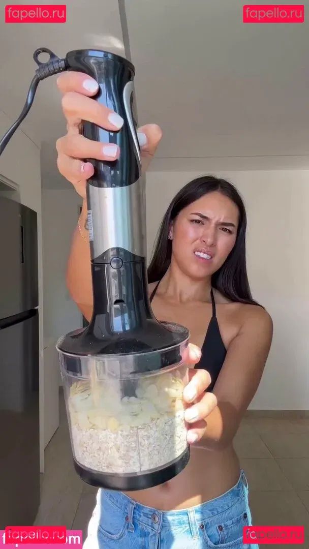 Shanti Tan Onlyfans Photo Gallery 