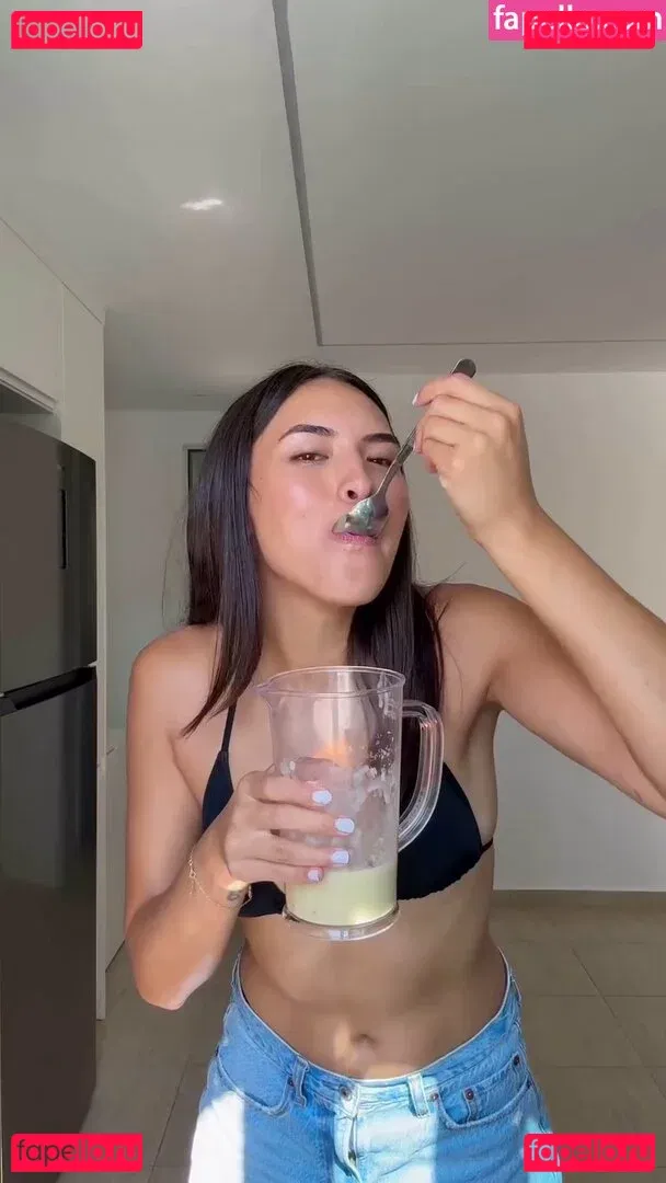 Shanti Tan Onlyfans Photo Gallery 