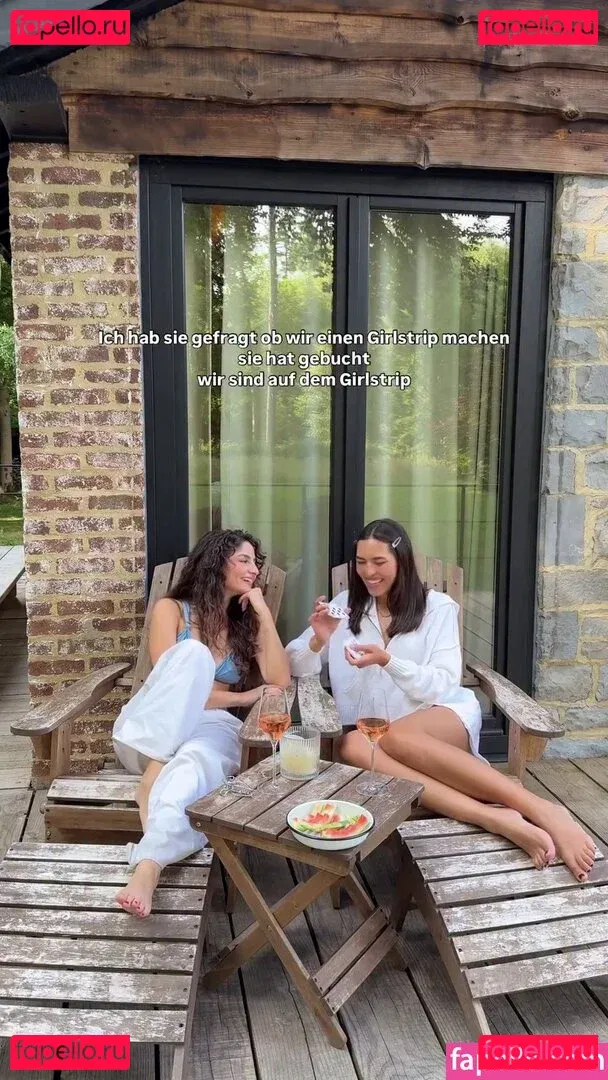 Shanti Tan Onlyfans Photo Gallery 