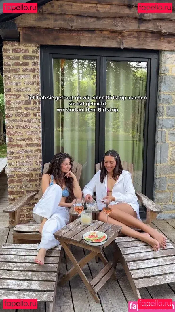 Shanti Tan Onlyfans Photo Gallery 