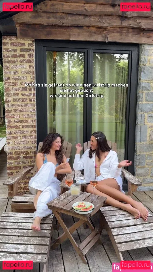 Shanti Tan Onlyfans Photo Gallery 