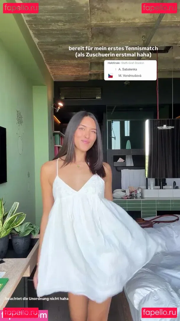 Shanti Tan Onlyfans Photo Gallery 