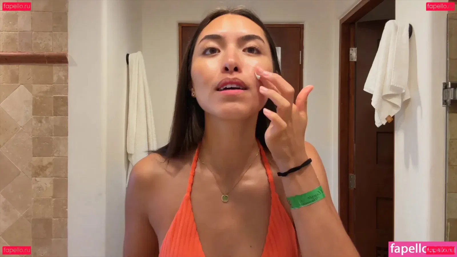 Shanti Tan Onlyfans Photo Gallery 