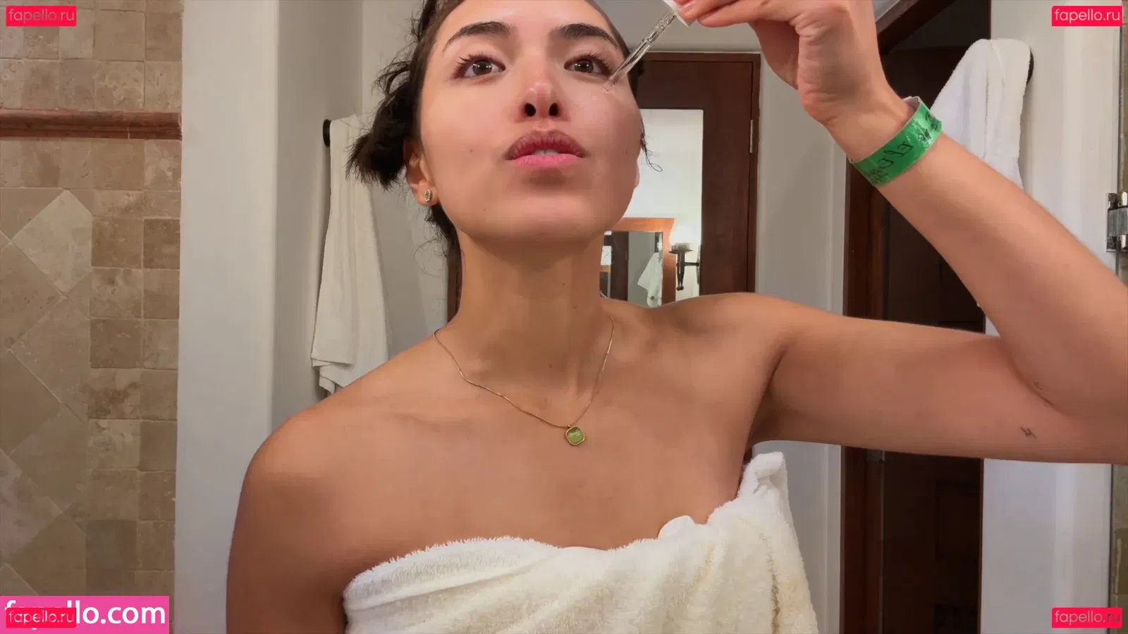 Shanti Tan Onlyfans Photo Gallery 