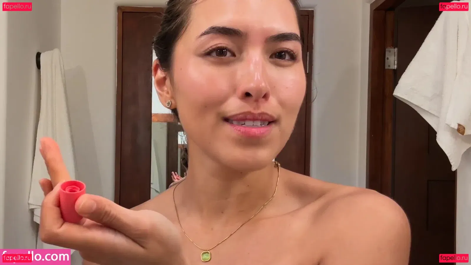 Shanti Tan Onlyfans Photo Gallery 