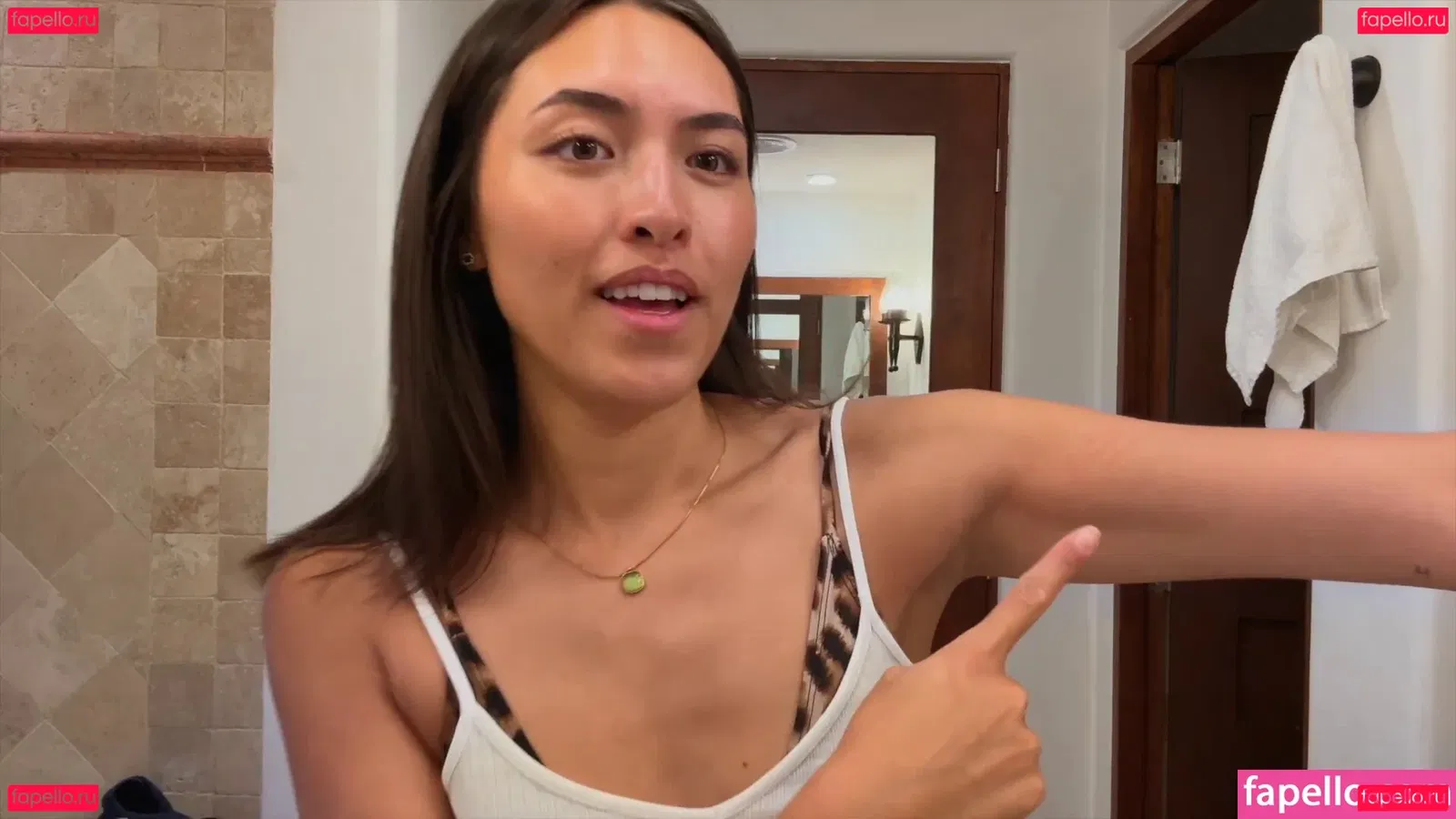 Shanti Tan Onlyfans Photo Gallery 