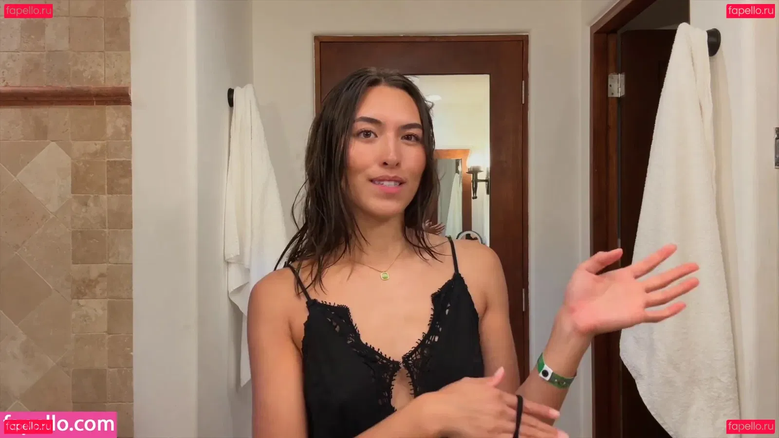 Shanti Tan Onlyfans Photo Gallery 