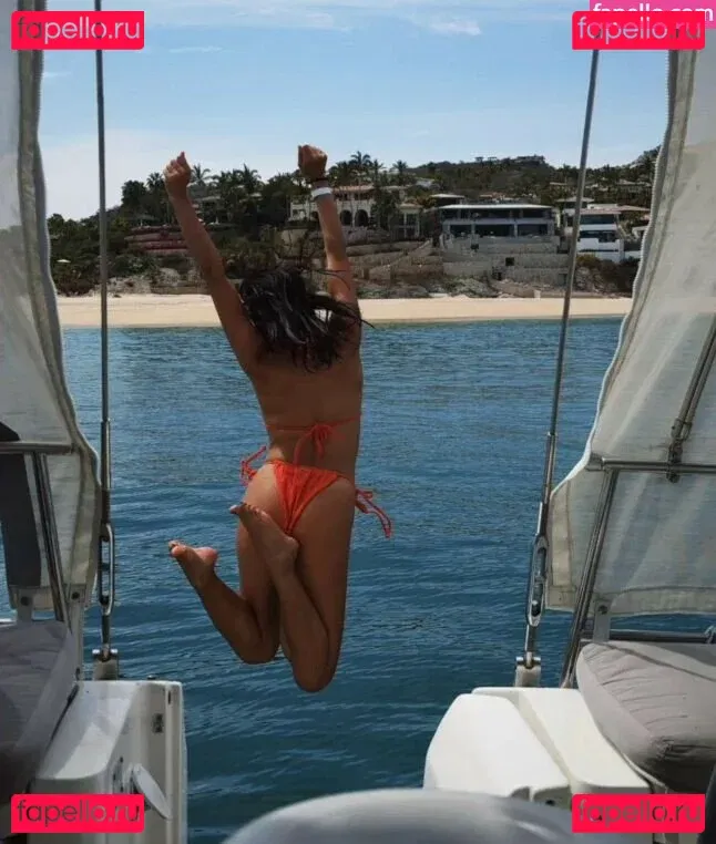 Shanti Tan Onlyfans Photo Gallery 