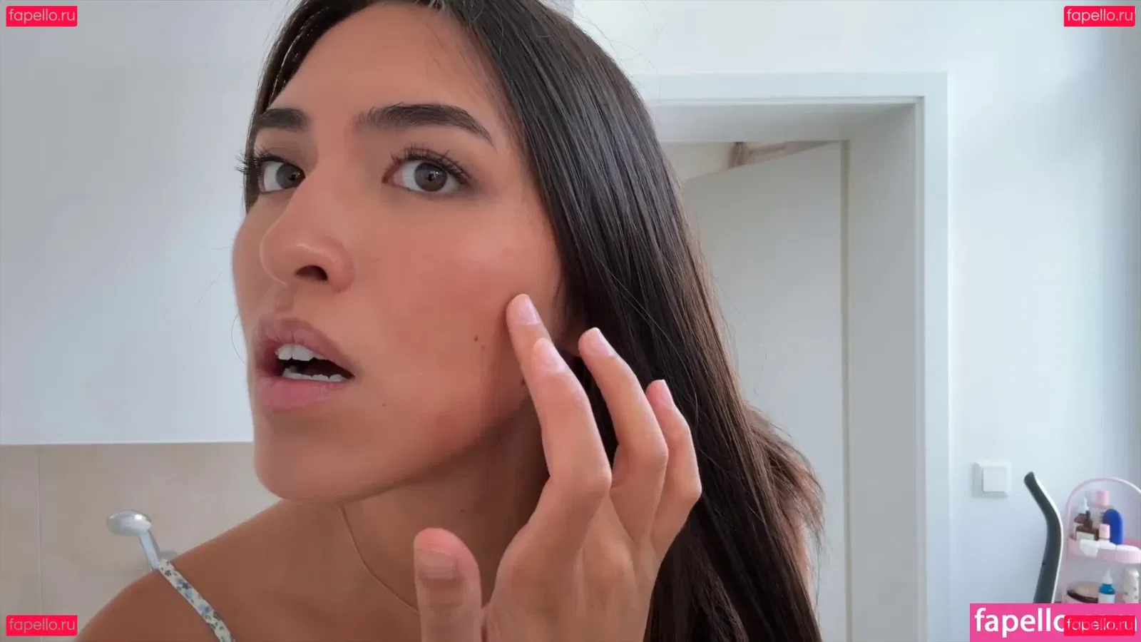 Shanti Tan Onlyfans Photo Gallery 