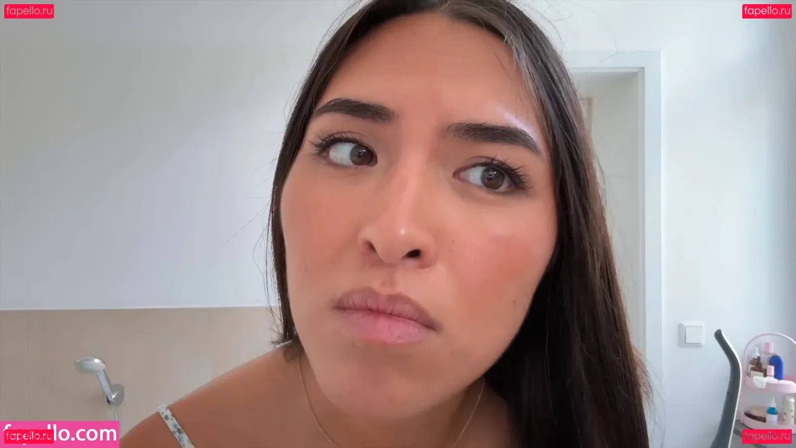 Shanti Tan Onlyfans Photo Gallery 