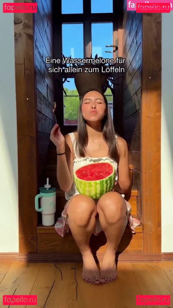 Shanti Tan Onlyfans Photo Gallery 