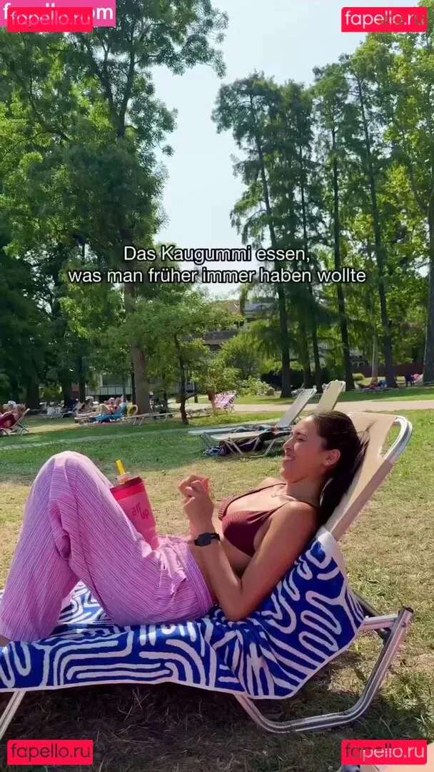 Shanti Tan Onlyfans Photo Gallery 