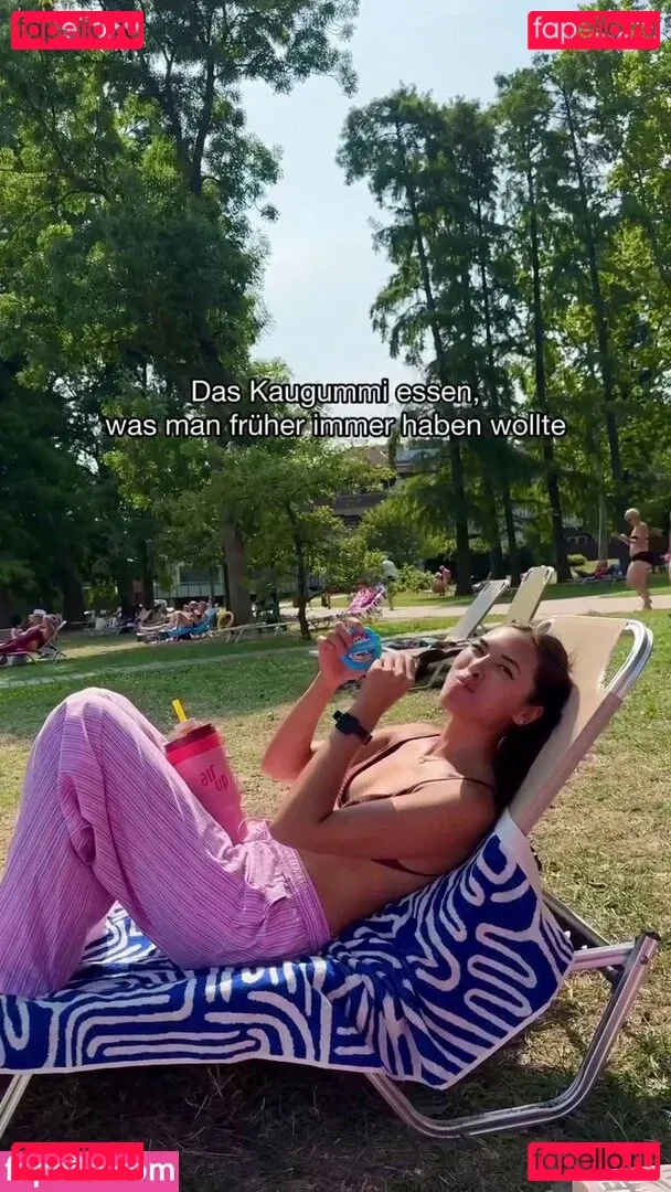 Shanti Tan Onlyfans Photo Gallery 