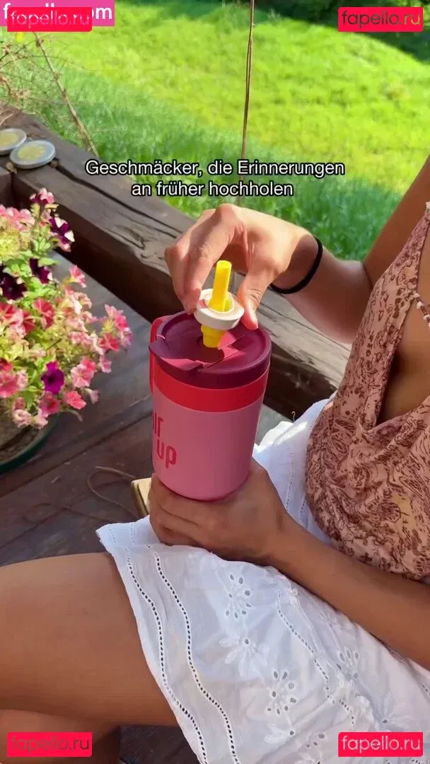 Shanti Tan Onlyfans Photo Gallery 