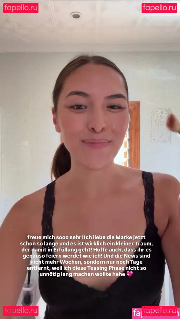 Shanti Tan Onlyfans Photo Gallery 