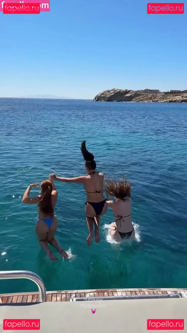 Shanti Tan Onlyfans Photo Gallery 