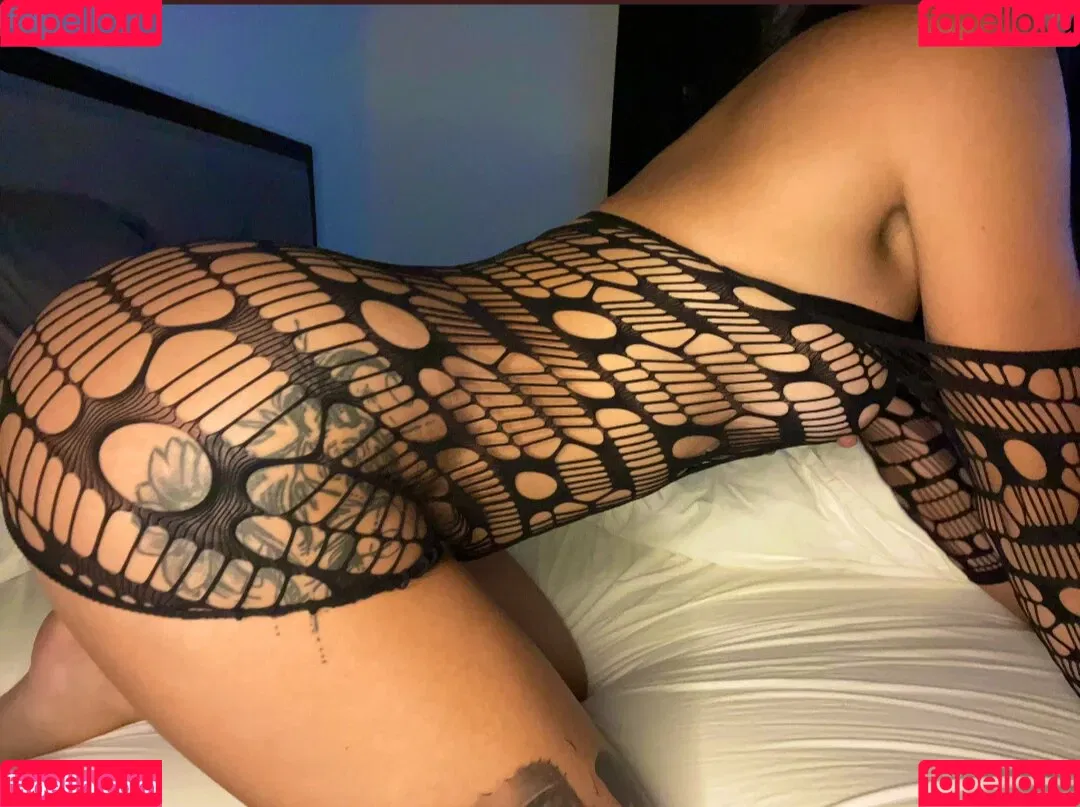 Jazmin Bertrand Onlyfans Photo Gallery 