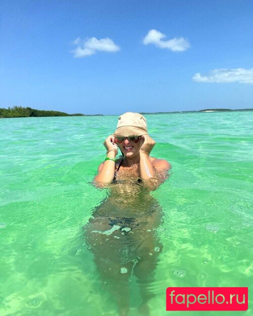 Corina Bunea Nude Onlyfans Photo 39