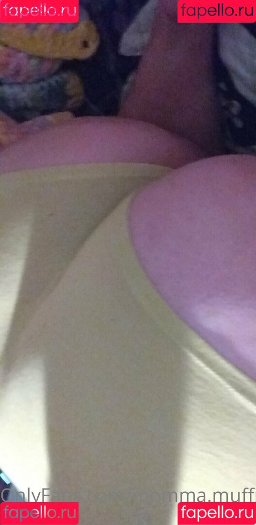 momma.muffin69 Onlyfans Photo Gallery 