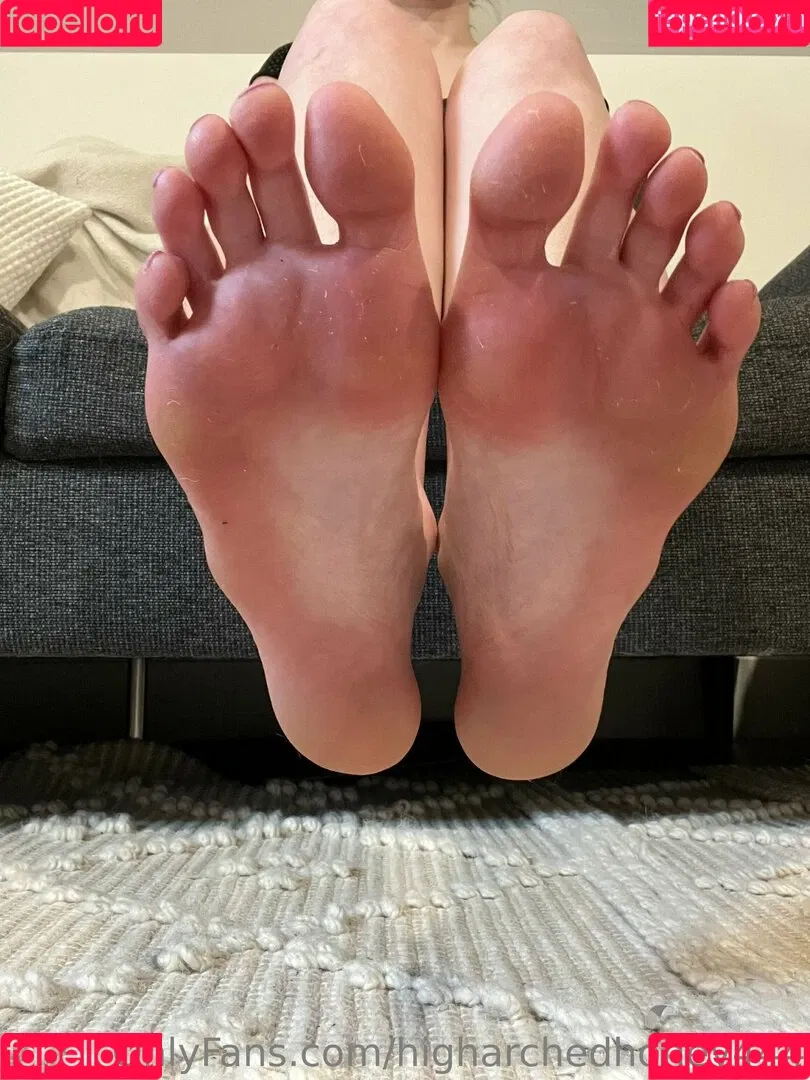 higharchedhoney444 Onlyfans Photo Gallery 