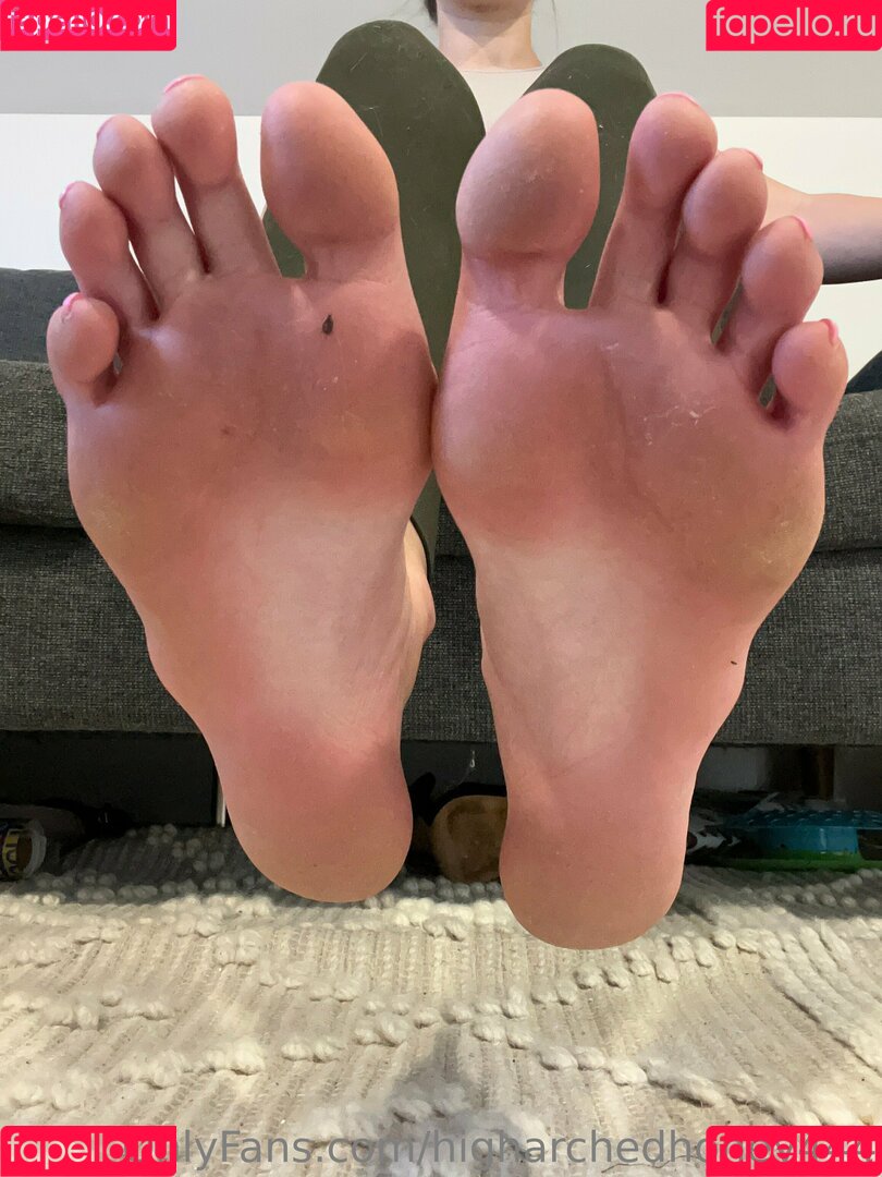 higharchedhoney444 Onlyfans Photo Gallery 