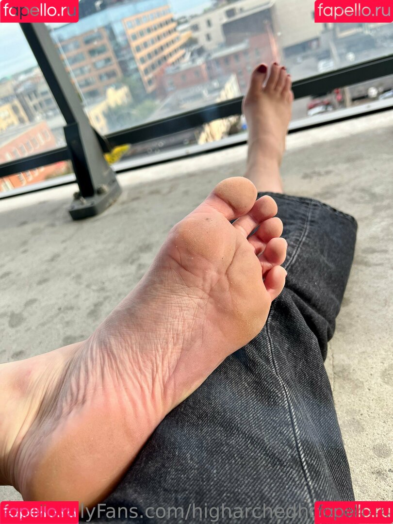 higharchedhoney444 Onlyfans Photo Gallery 