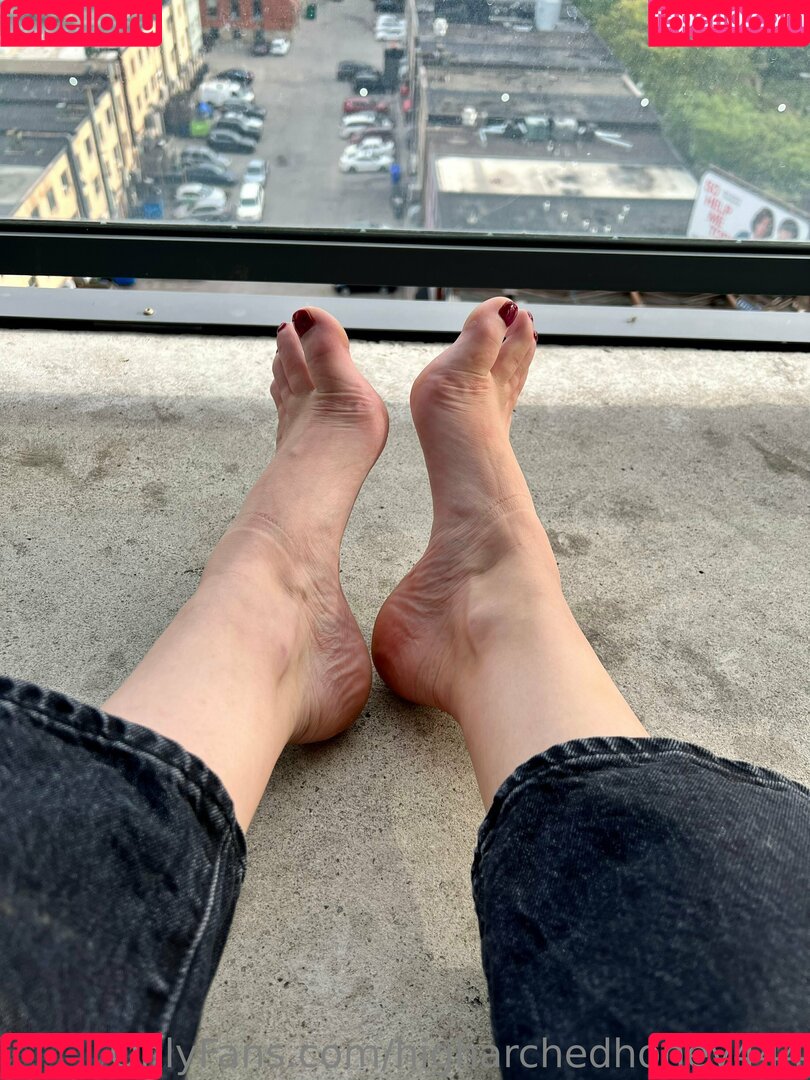 higharchedhoney444 Onlyfans Photo Gallery 