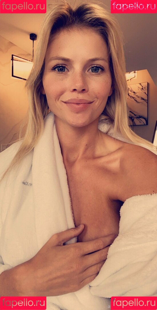 ashleysouthernbellevip Onlyfans Photo Gallery 