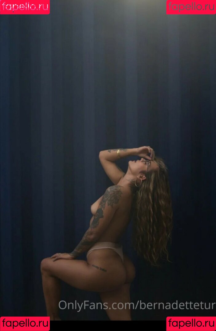 Bernardette Tur Onlyfans Photo Gallery 