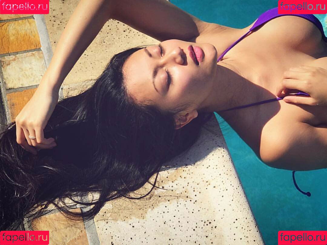 Cambodian Onlyfans Photo Gallery 