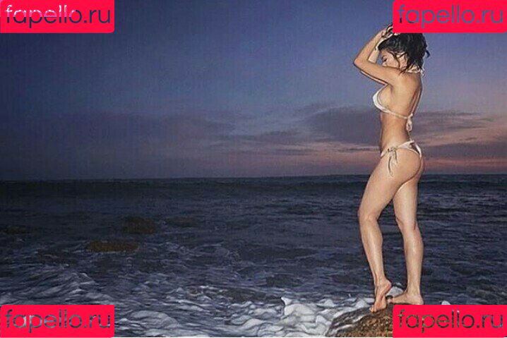 Cambodian Onlyfans Photo Gallery 