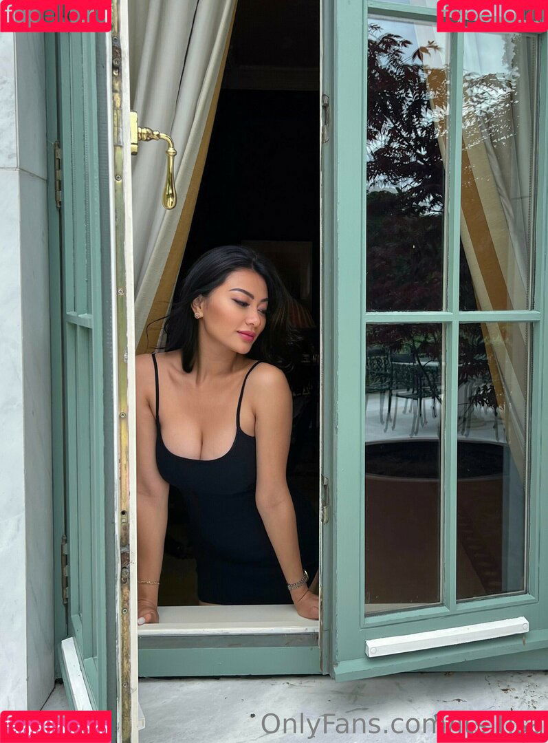 Cambodian Onlyfans Photo Gallery 