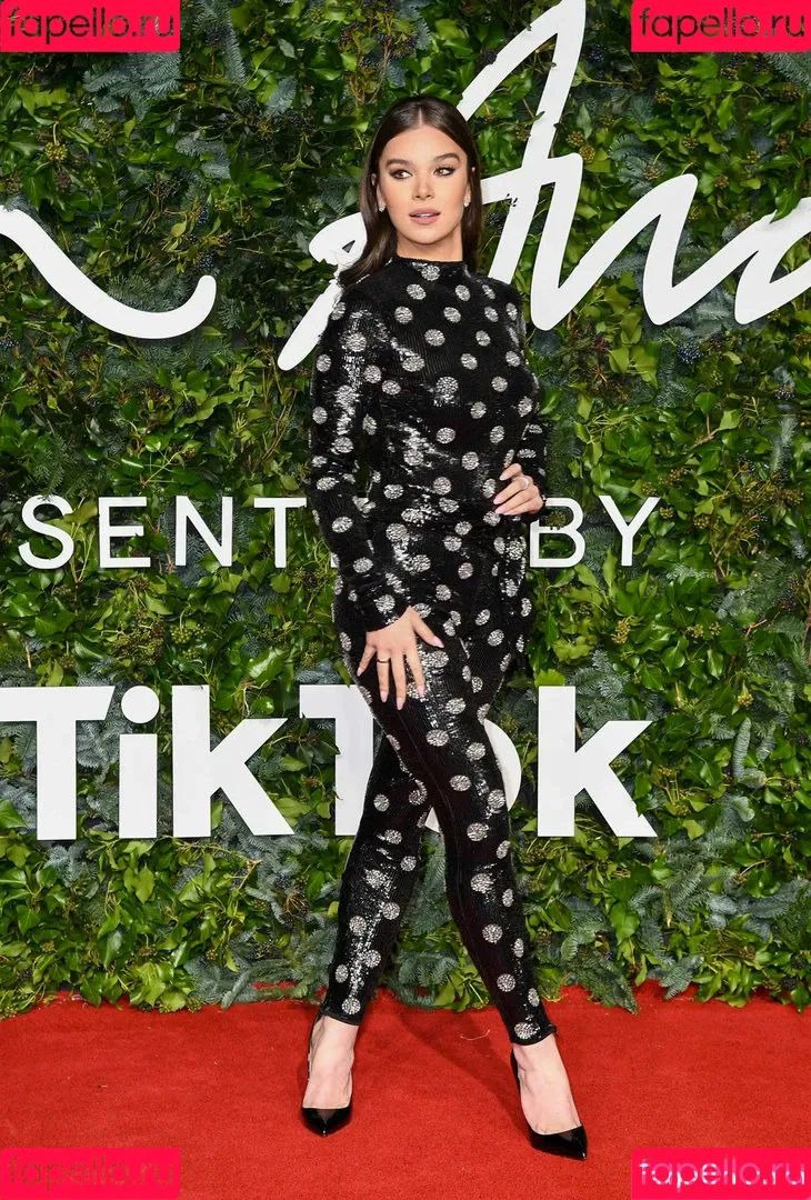Hailee Steinfeld Onlyfans Photo Gallery 