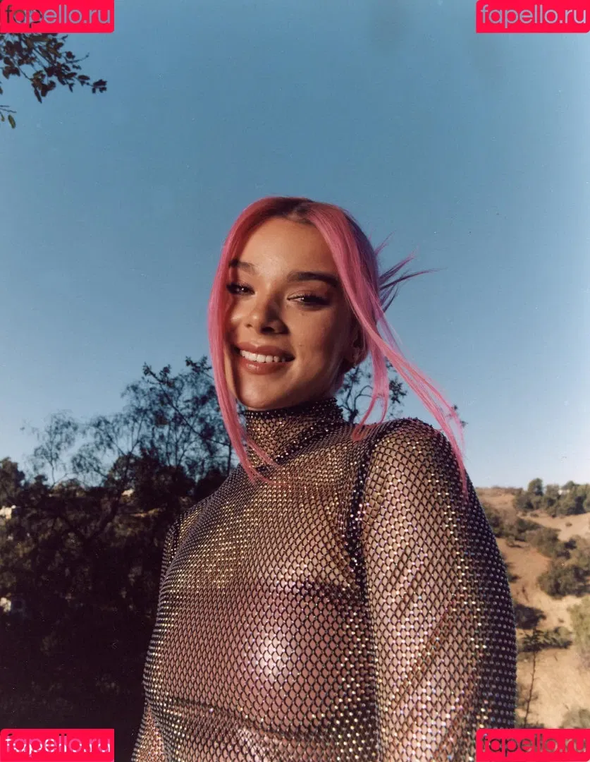 Hailee Steinfeld Onlyfans Photo Gallery 