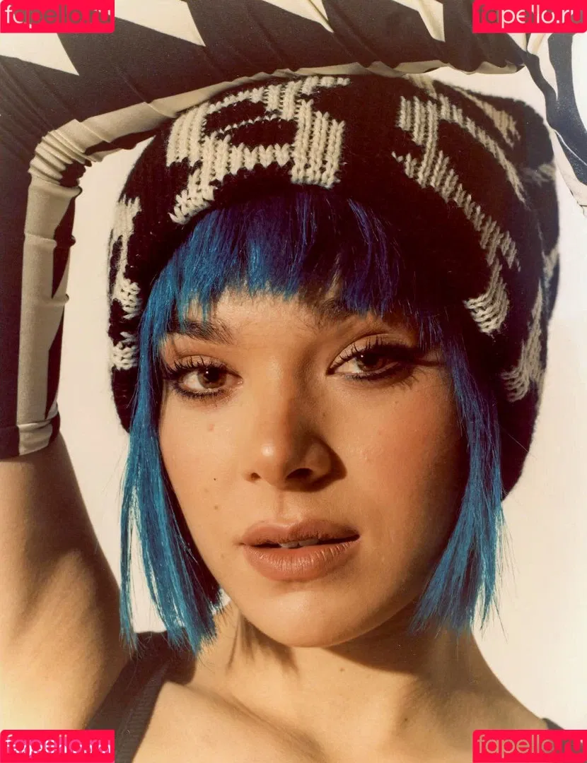 Hailee Steinfeld Onlyfans Photo Gallery 