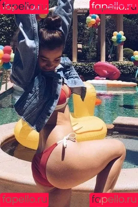 Hailee Steinfeld Onlyfans Photo Gallery 