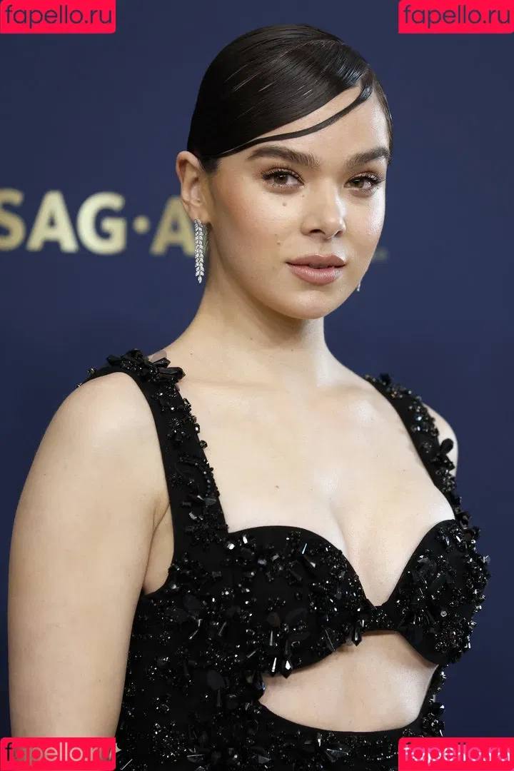 Hailee Steinfeld Onlyfans Photo Gallery 