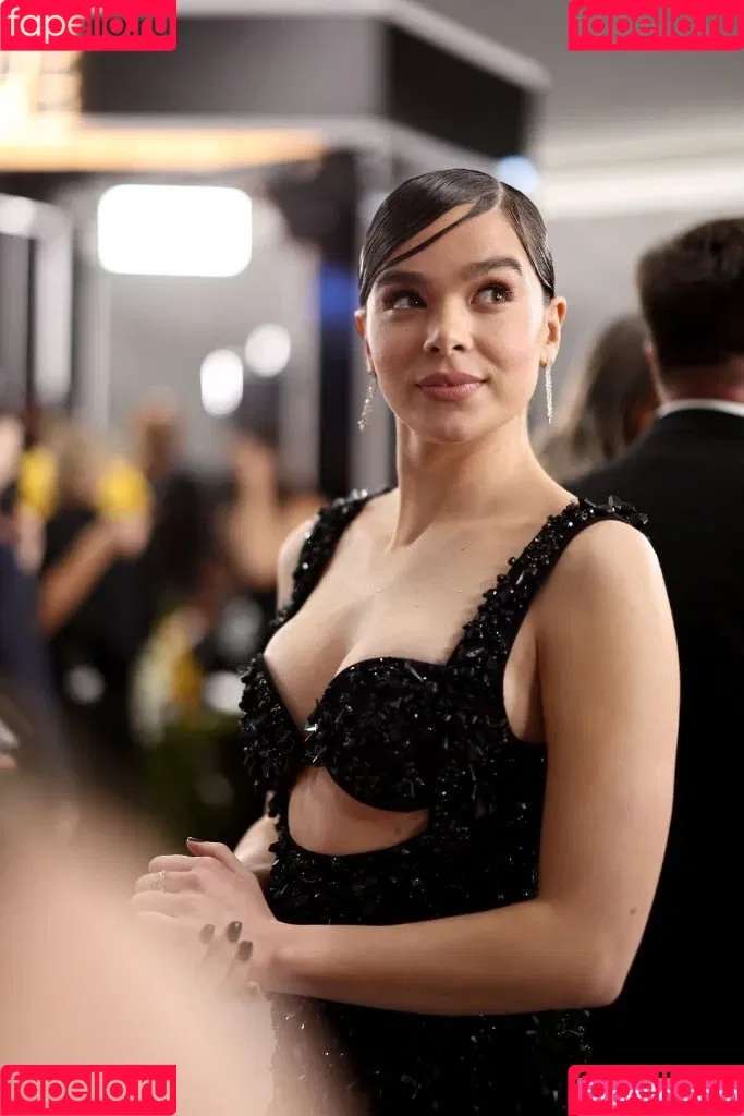 Hailee Steinfeld Onlyfans Photo Gallery 