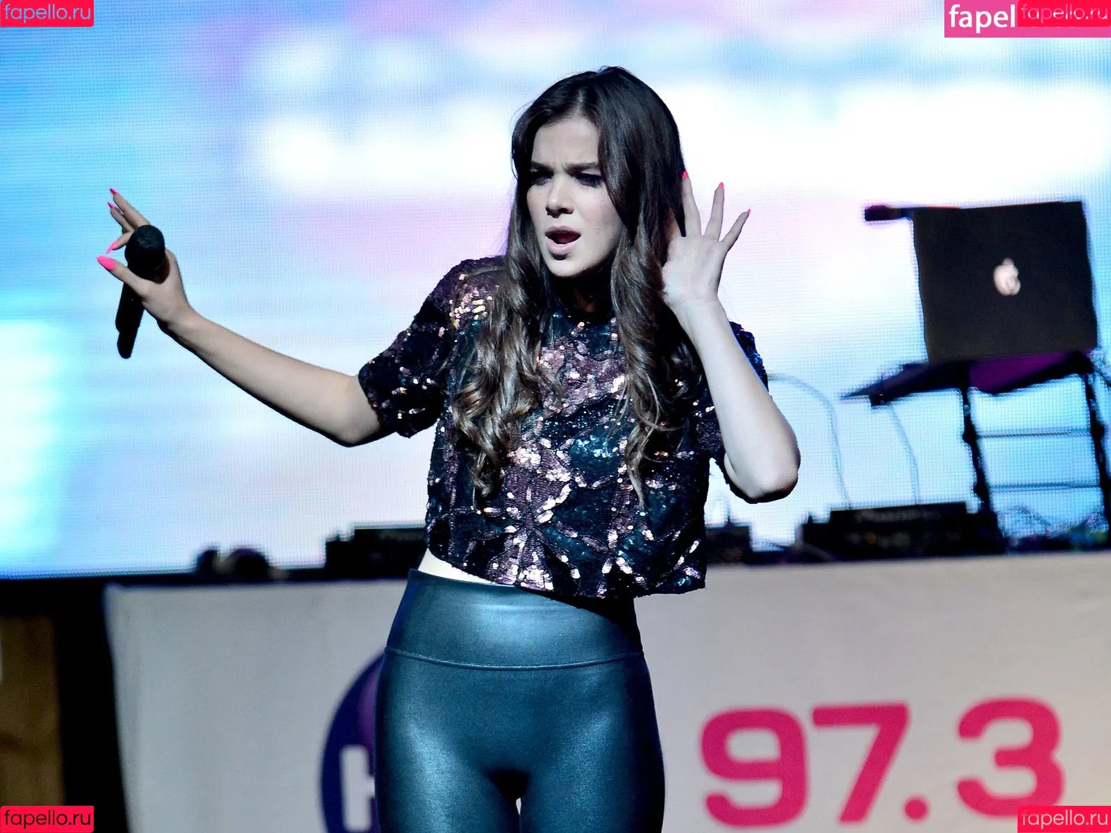 Hailee Steinfeld Onlyfans Photo Gallery 