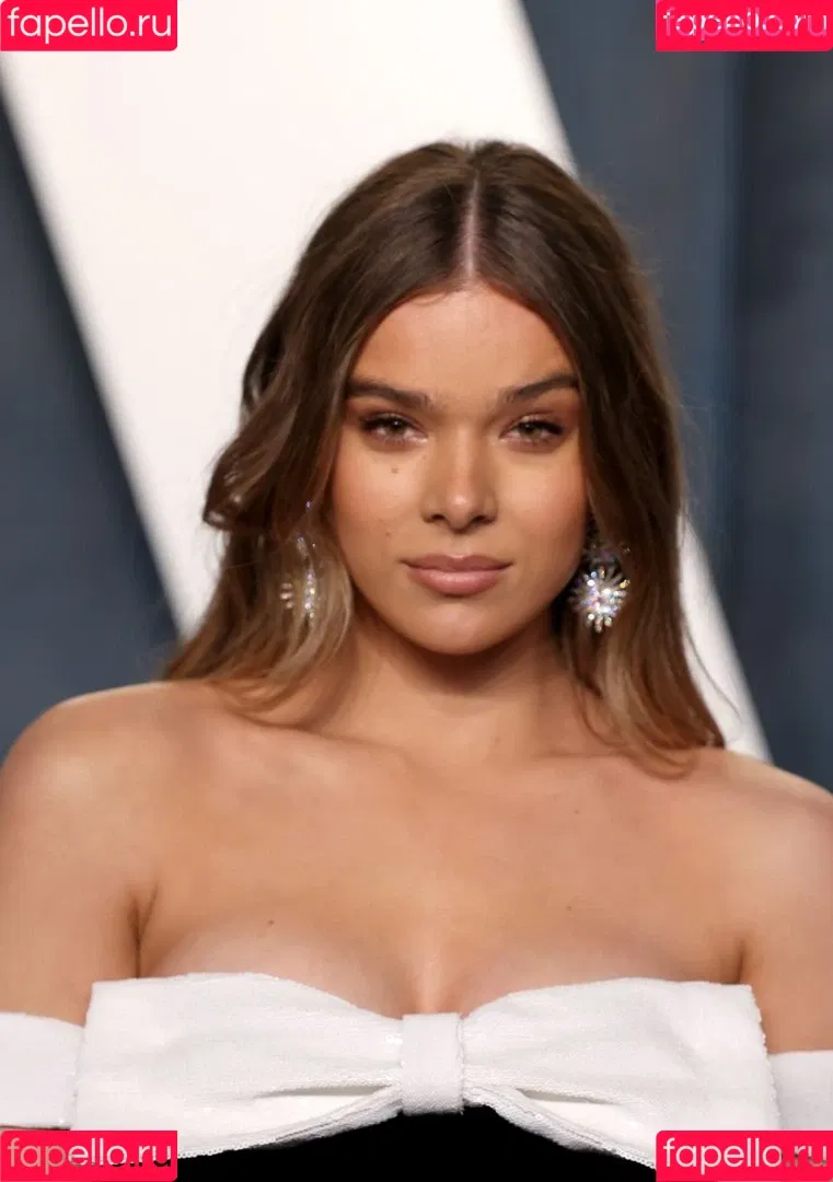 Hailee Steinfeld Onlyfans Photo Gallery 