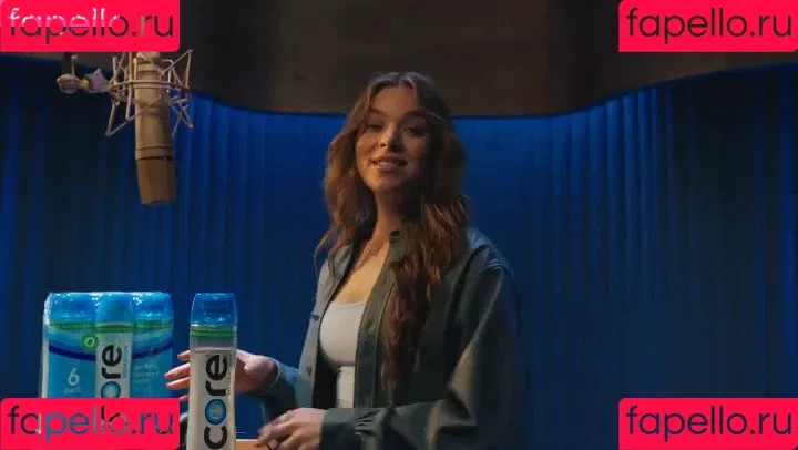 Hailee Steinfeld Onlyfans Photo Gallery 