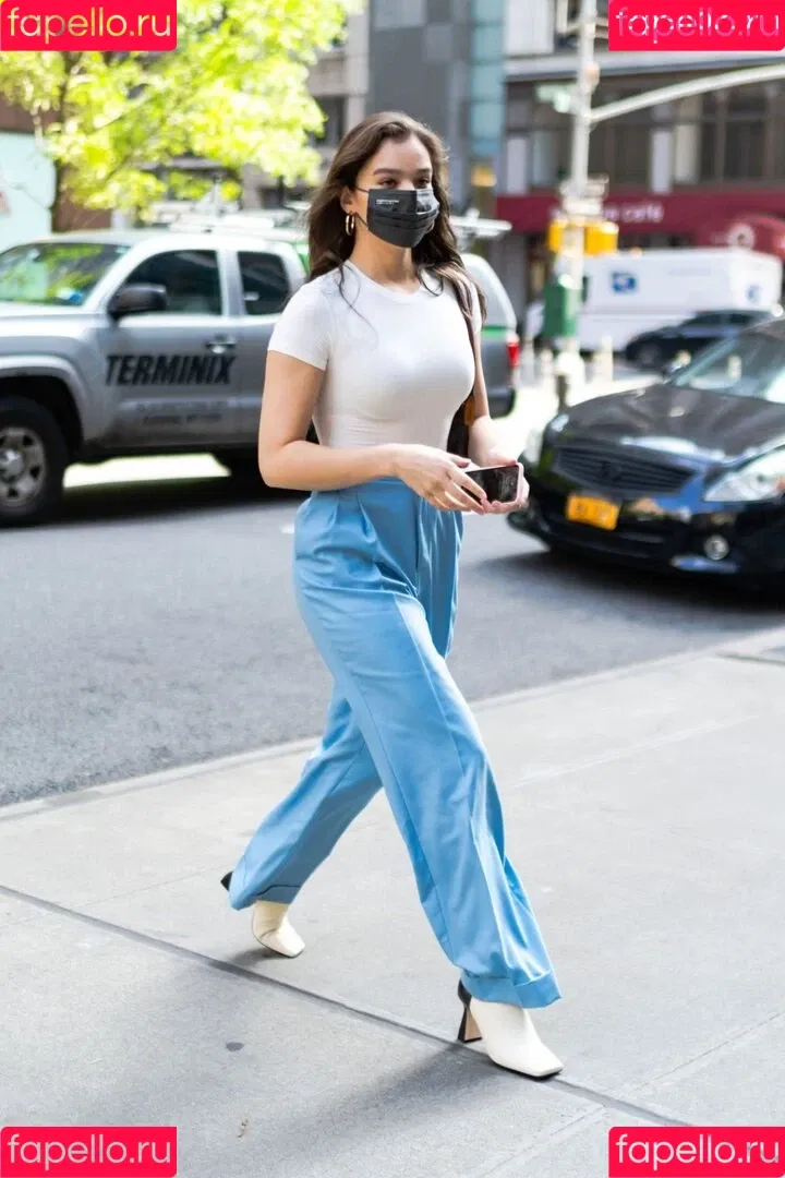 Hailee Steinfeld Onlyfans Photo Gallery 