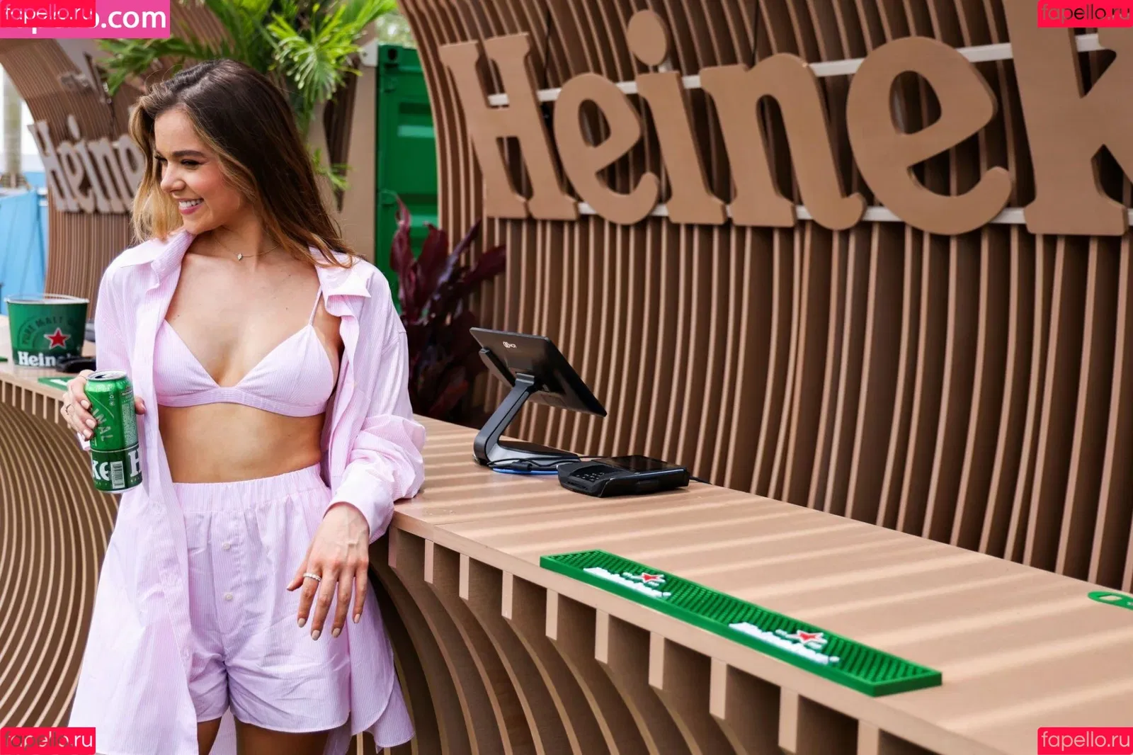 Hailee Steinfeld Onlyfans Photo Gallery 