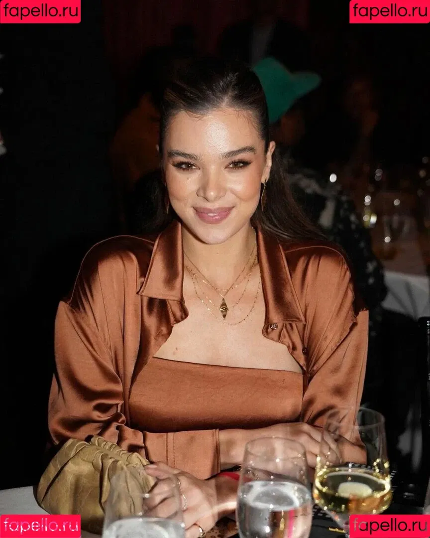 Hailee Steinfeld Onlyfans Photo Gallery 