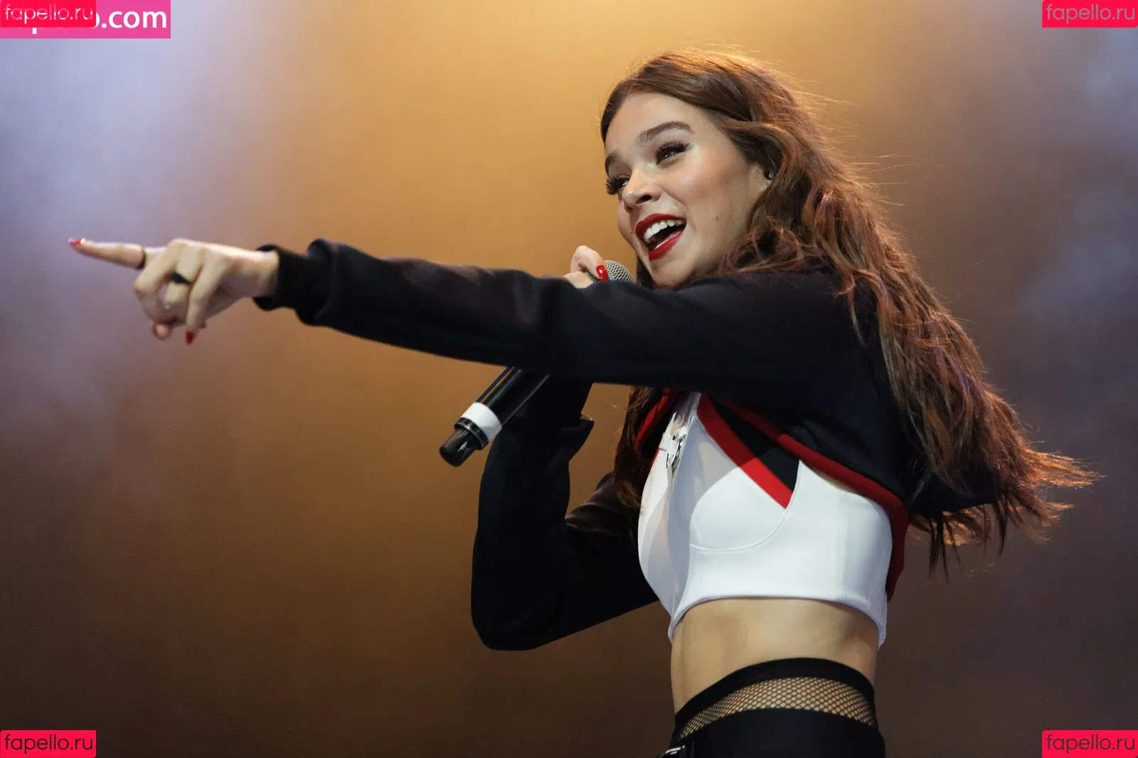 Hailee Steinfeld Onlyfans Photo Gallery 