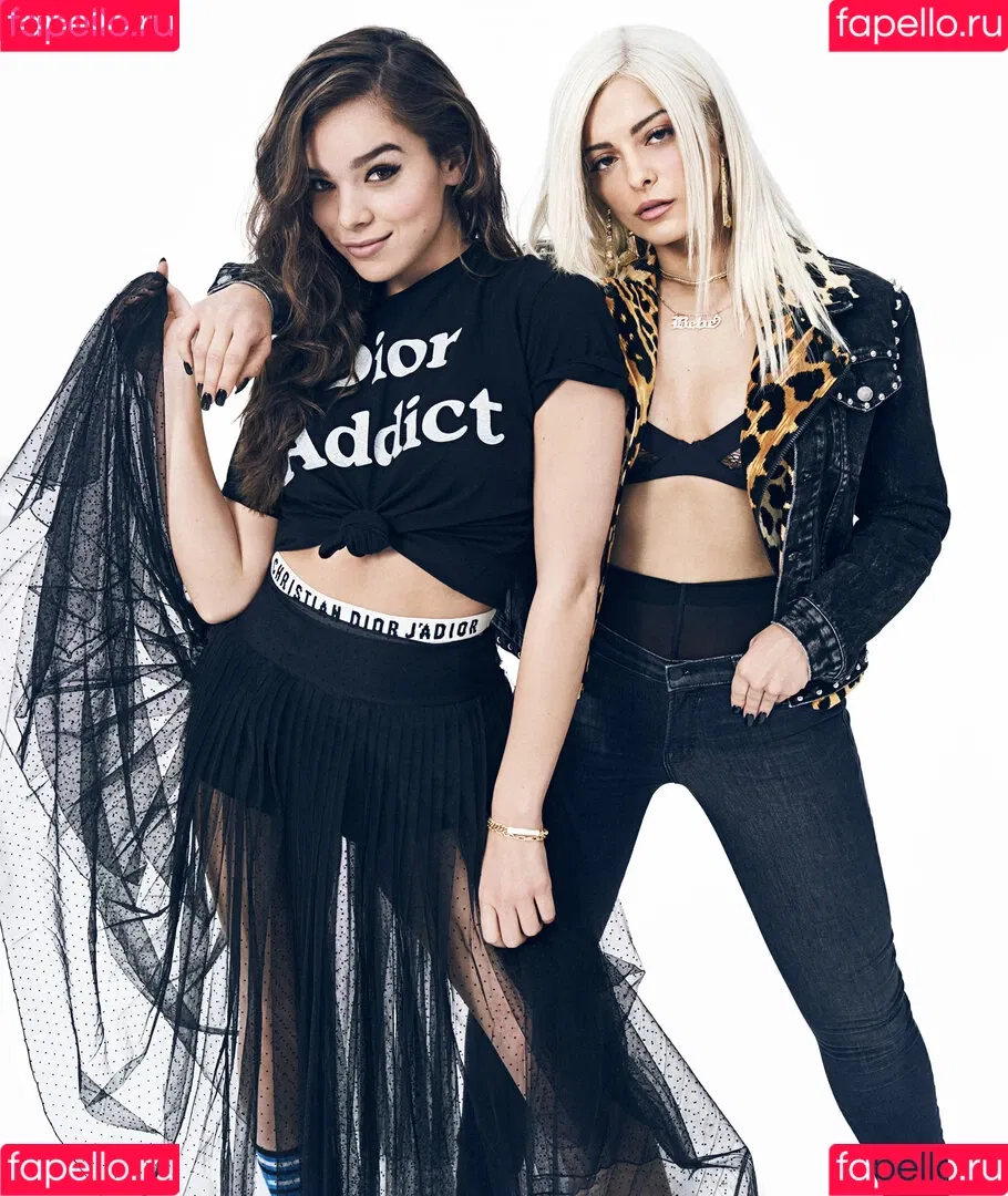 Hailee Steinfeld Onlyfans Photo Gallery 