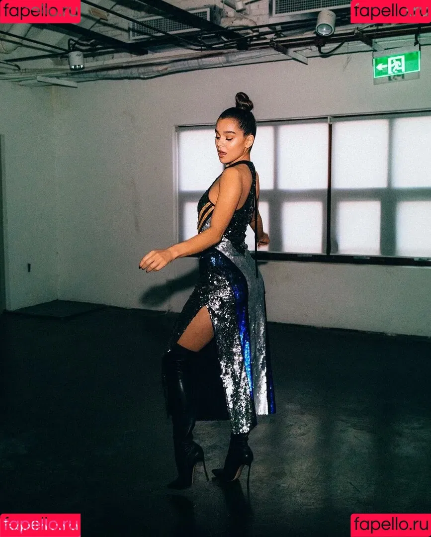 Hailee Steinfeld Onlyfans Photo Gallery 