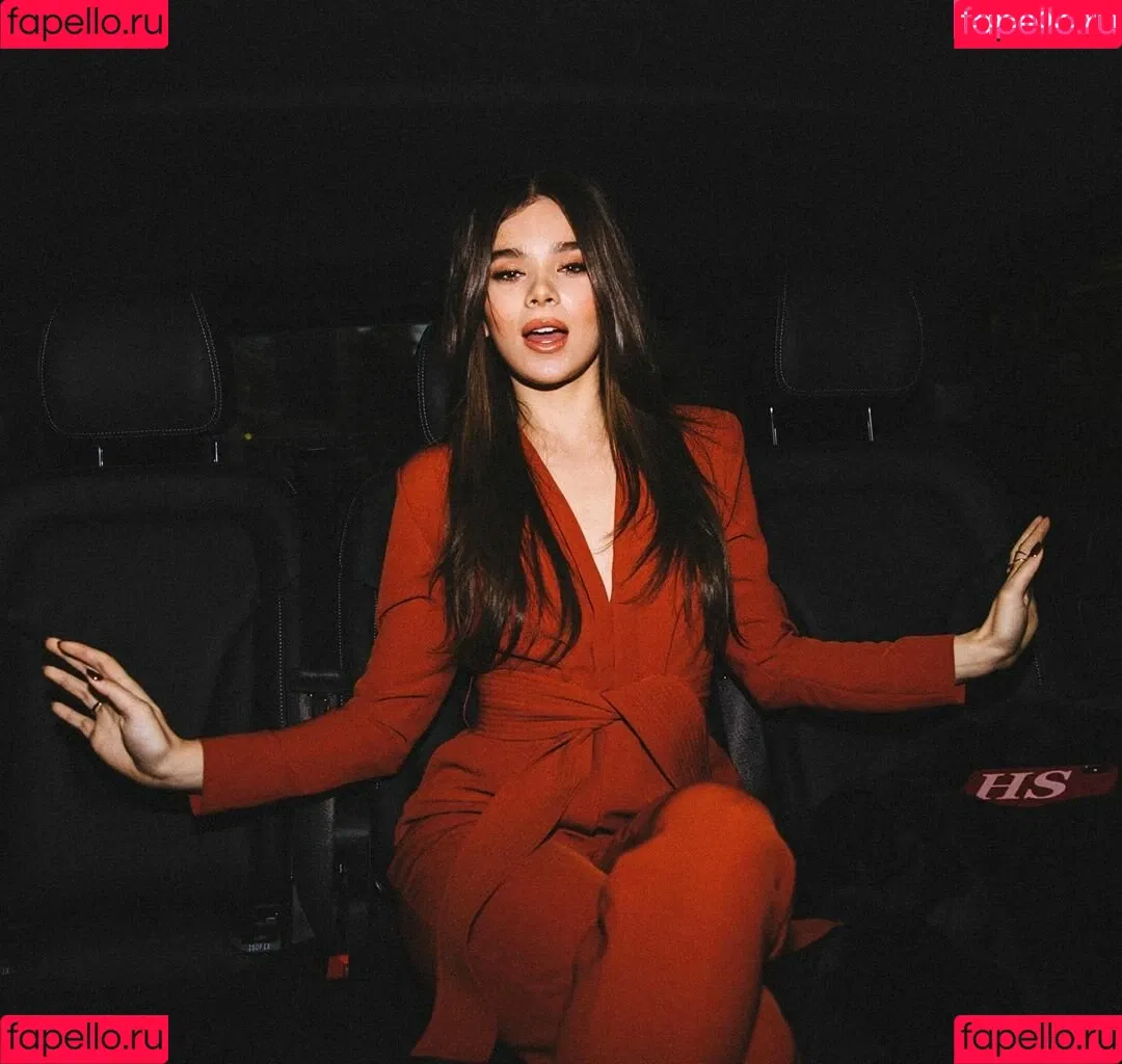Hailee Steinfeld Onlyfans Photo Gallery 